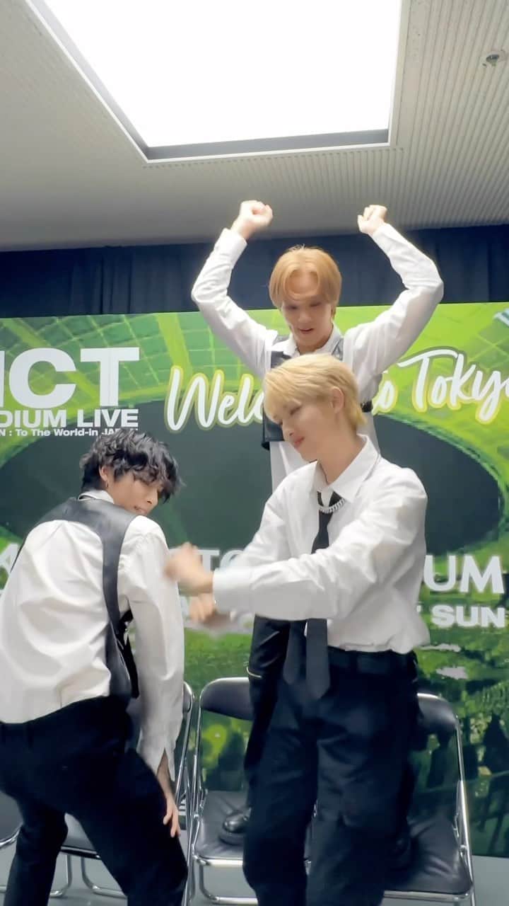 のインスタグラム：「나를 왜 Hurricane 속에 가두지🌀😵‍💫 with #WINWIN #XIAOJUN   #NCTDREAM #YogurtShake #NCTDREAM_YogurtShake #ISTJ #NCTDREAM_ISTJ #NCT #NCTDREAM #WayV #NCT_NATION_ToTheWorld #TOKYO #NCT_NATION_ToTheWorld_TOKYO」