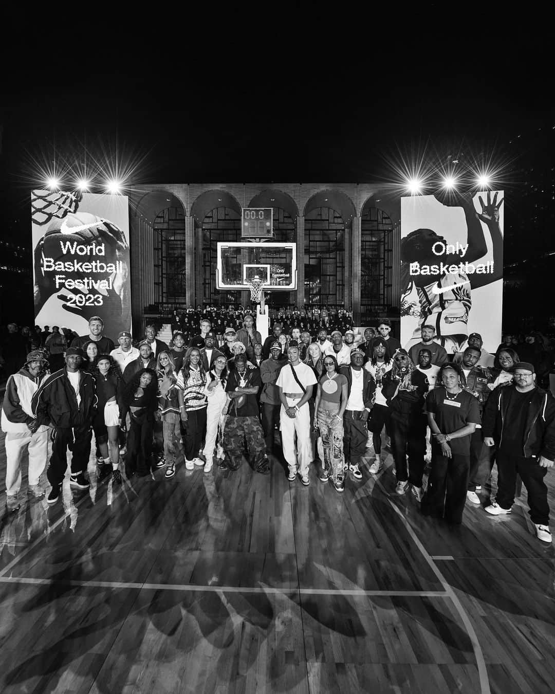のインスタグラム：「Only this game continues to change the world. -Scoop Jackson   #OnlyBasketball  📸: @_cyrilmasson」