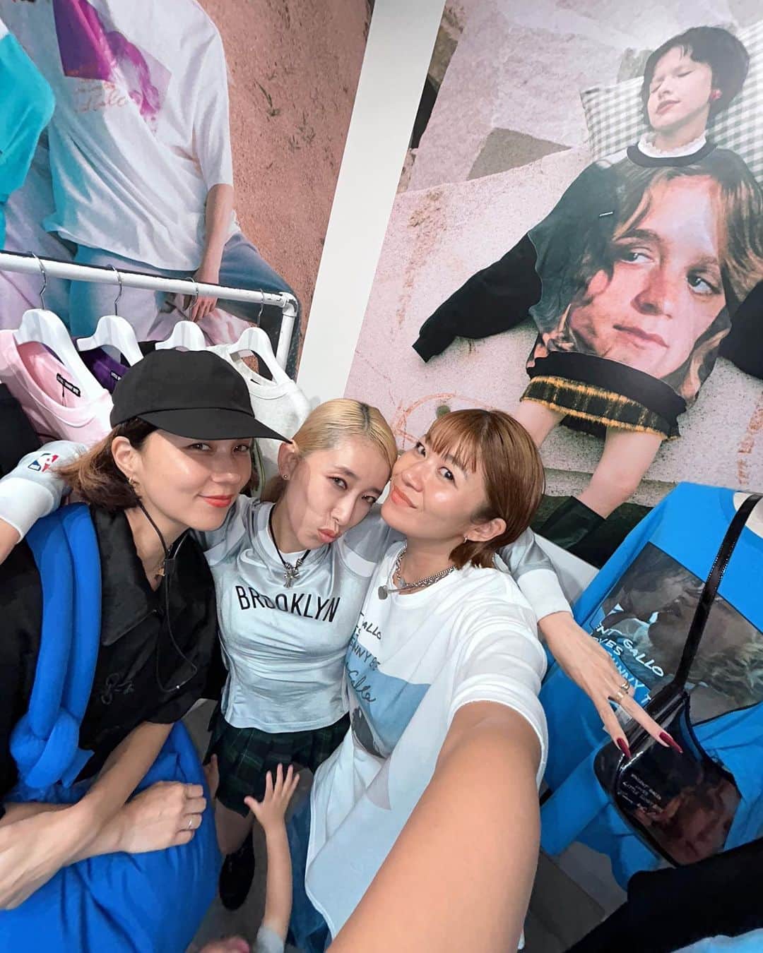 のインスタグラム：「9/15から渋谷パルコにてpopup shopを開催しています🙏 お客様やお友達もたくさん来てくれて毎日楽しく過ごしております🩷 期間は9/24までなので皆様ぜひお越しください🫶❤️ #littlesunnybite #papco #popupshop #fashion」