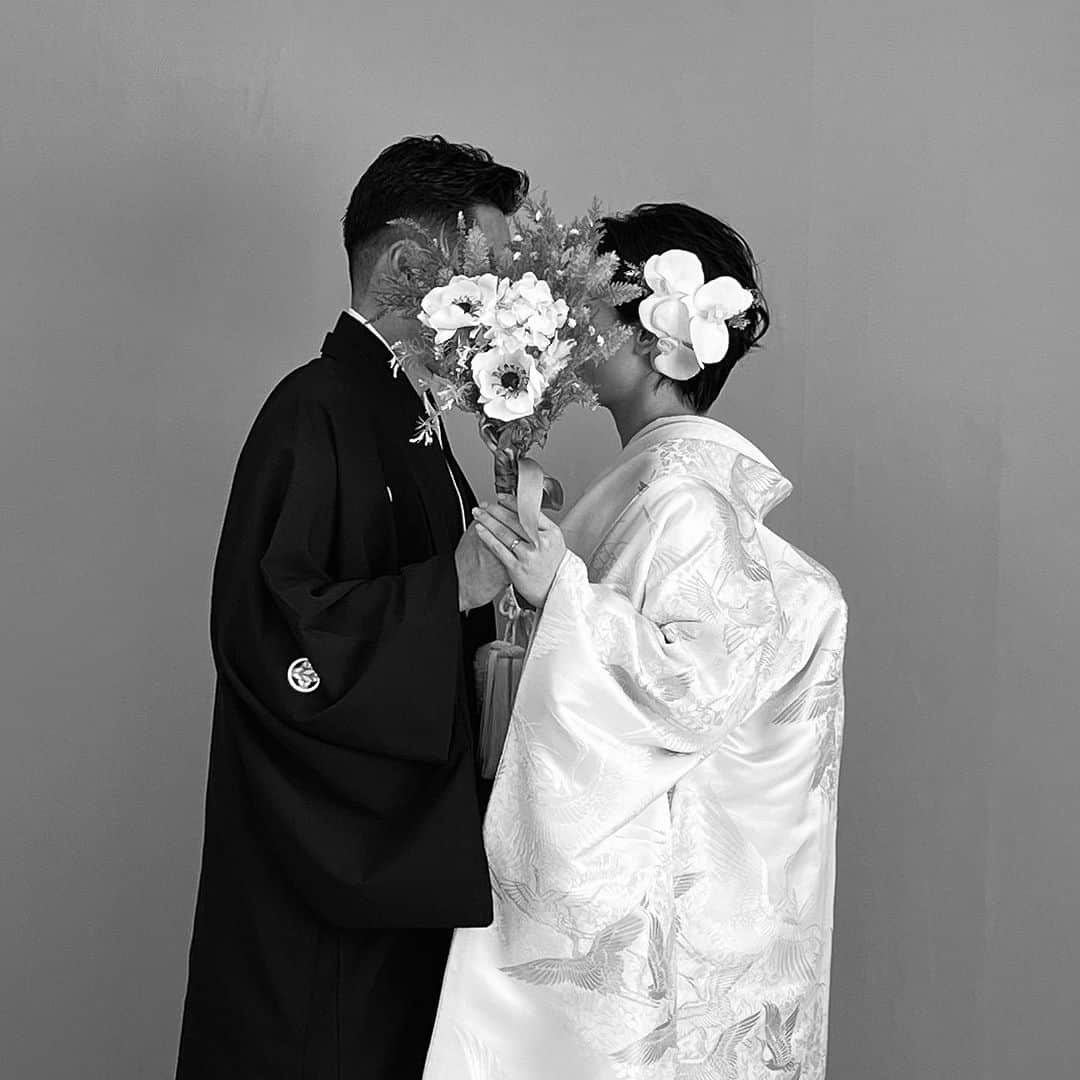 清水麻有のインスタグラム：「【ご報告】 この度結婚しました！！ 今後とも宜しくお願いします🙇‍♀️  #久々投稿  #明るい家庭を築きます  #新たな人生のスタート」