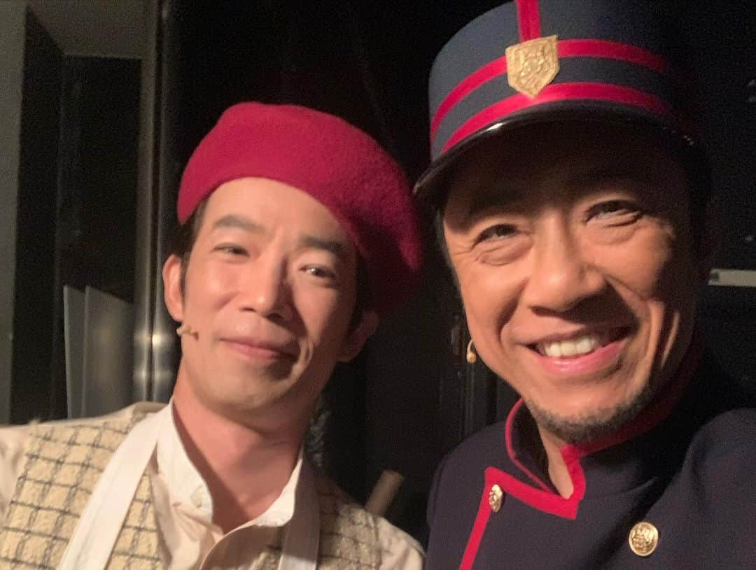 幹てつやさんのインスタグラム写真 - (幹てつやInstagram)「ファントムカンパニーの画伯  テリーさんｺﾄ、照井裕隆ｻﾝ  実際の舞台でテリーさんが描いた絵です。  芸術センスあり過ぎ‼︎  #ミュージカル #ファントム #照井裕隆 #上條駿 #幹てつや #画伯 #芸術的な絵 #舞台上で #センスありすぎ」9月17日 22時26分 - mikitetsuya