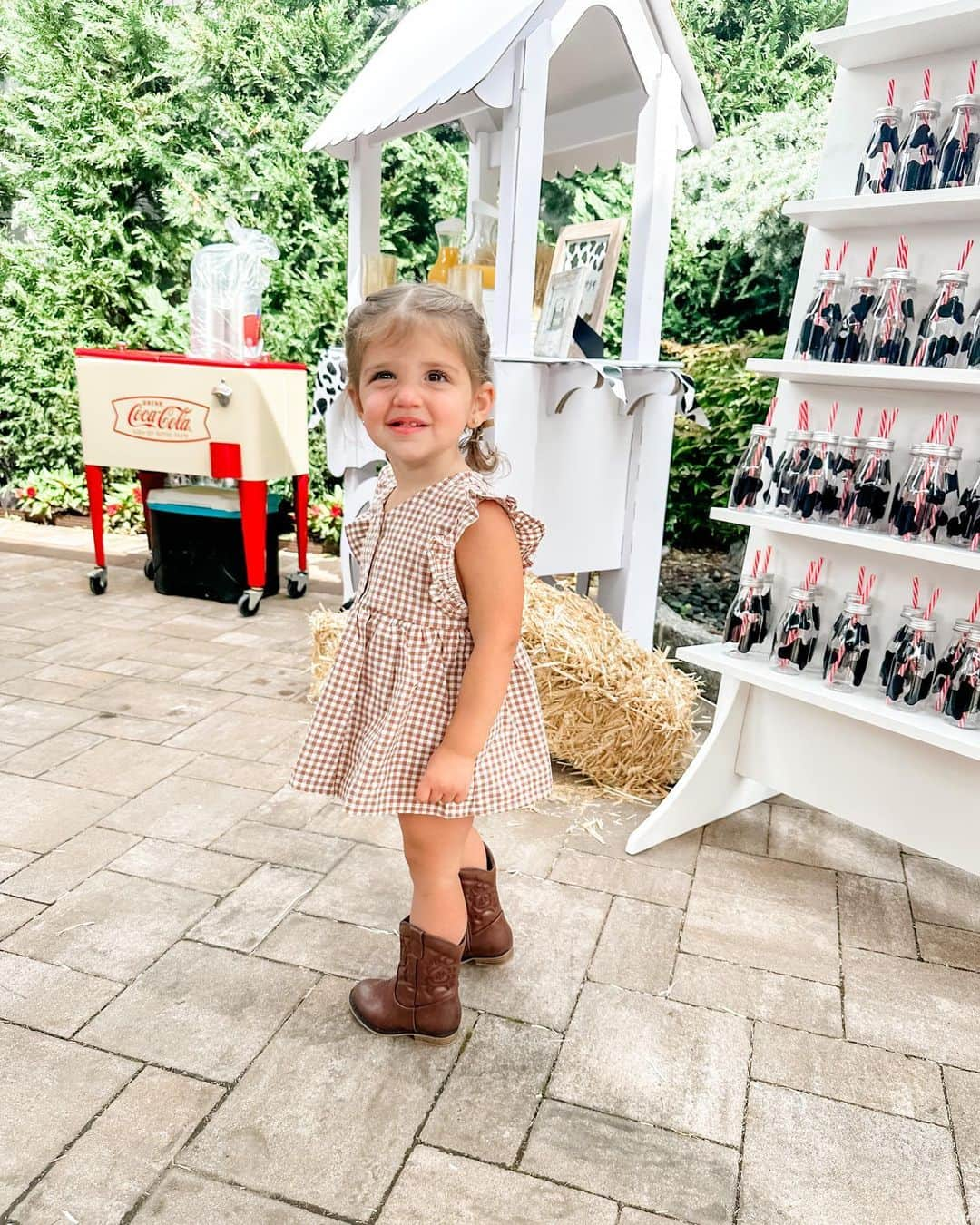 サマンサ・シザーリオさんのインスタグラム写真 - (サマンサ・シザーリオInstagram)「Salvatore (baby tore) is one! 🤠🐄🌾 such a fun day celebrating whit’s little bestie ♡ we love you, cutie!」9月17日 22時42分 - sammi.kramer