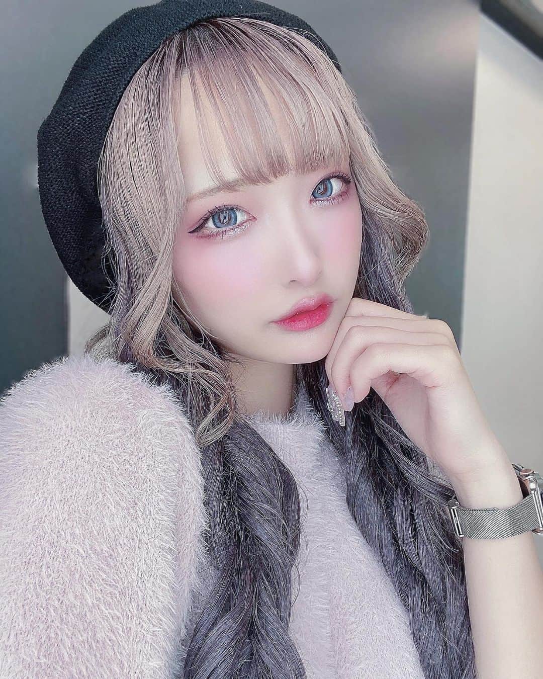 紫苑りんかのインスタグラム：「清楚ギャルのりんか様も好きだよね？」