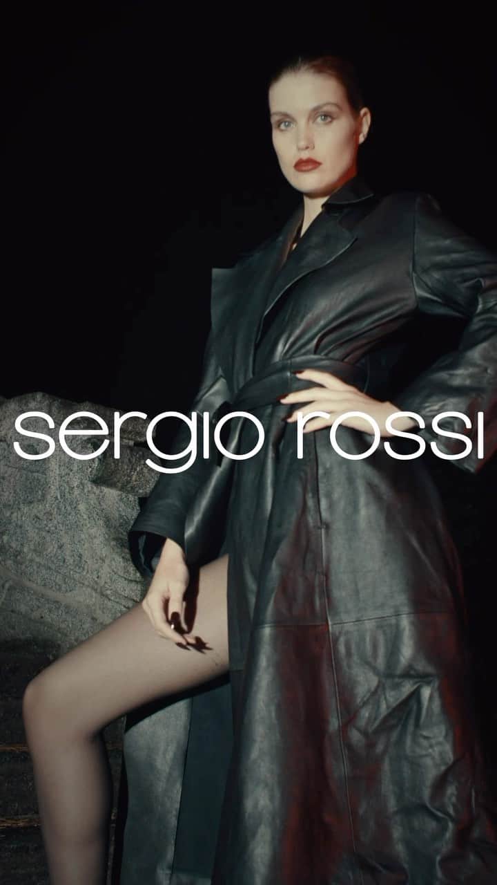 Sergio Rossiのインスタグラム：「The new Fall Winter 23 collection is the perfect expression of Sergio Rossi’s sophisticated and ultra-glamorous woman. Get ready for the new arrivals on sergiorossi.com #SergioRossi」