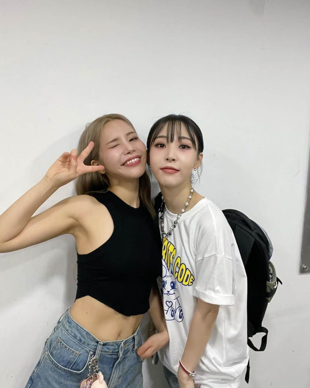 のインスタグラム：「MAMAMOO+ 1st FanConcert "Two rabbits code"❤️ 무무들,그리고 모두 못 잊어🫶🏼」