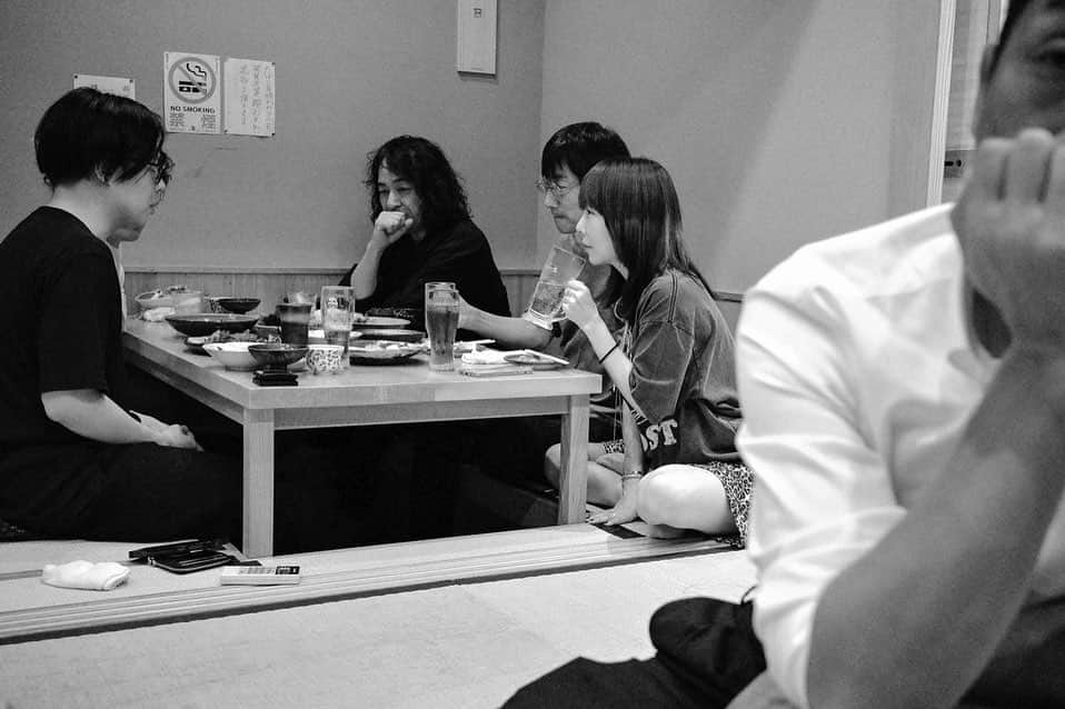 aikoさんのインスタグラム写真 - (aikoInstagram)「絶対に勧誘してるやん」9月17日 22時51分 - aiko15_official