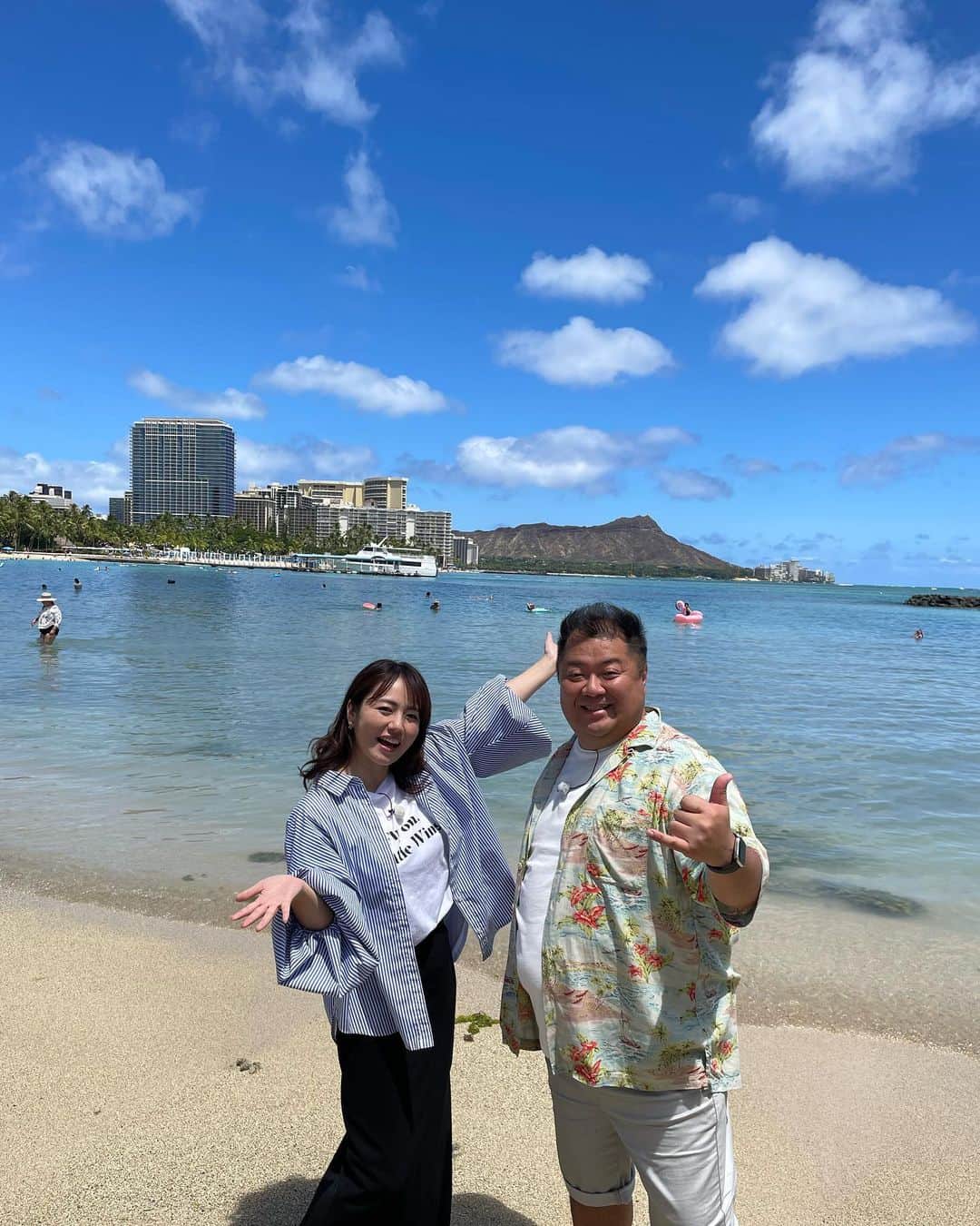磯山さやかのインスタグラム：「関西テレビ『ウラマヨ！』さんで 小杉さんとハワイに行かせてもらいました！！  ロケは本当に楽しすぎました！ たくさん写真あるので、楽しいを共有できたら！！」