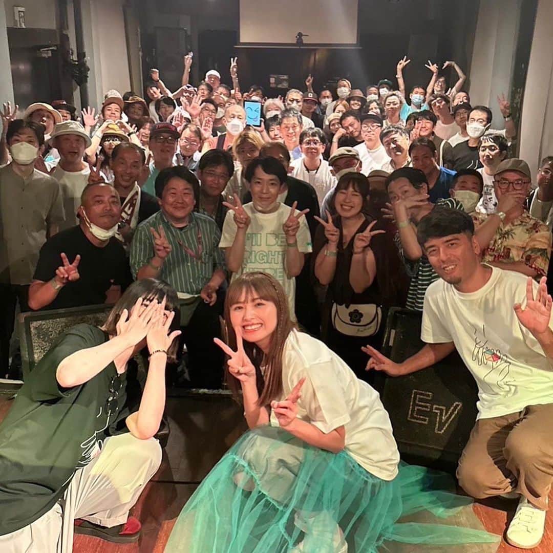脇田もなりさんのインスタグラム写真 - (脇田もなりInstagram)「MONARI WAKITA “UNI” Release Party @大阪NOONありがとうございました✨❤️‍🔥🌈💎🌕 @noon_cafe_nakazaki  めっちゃめっちゃめっちゃ楽しかったよ〜✨😭😭😭😭 ありがとうございました✨ 2019年にツアー大阪ぶりにNOONで 歌えた事大阪でワンマンが出来たこと 本当に幸せすぎました😭💃💃 沢山踊れて @dorian_dorian  @_kayo_chaaan_  と一緒にライブができて楽しかったです☆  次は東京9月23日でラストです☆☆ 7周年記念も込めて心込めて歌います！ 代官山SPACE ODD 18時スタート是非遊びに来てください☆  今日はホントにありがとうございました👼  #uni #大阪 #osaka #live #ライブ #monari #noon #中崎町」9月17日 23時00分 - monariwakita