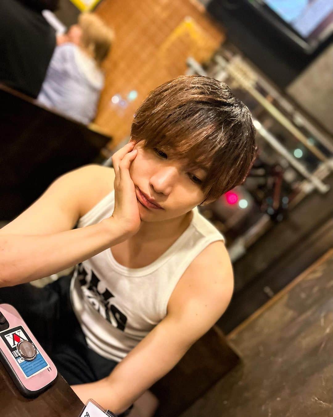 タケヤキ翔さんのインスタグラム写真 - (タケヤキ翔Instagram)「久しぶりの大阪で泣ける。9月やけど暑すぎてタンクトップ着てた」9月17日 23時01分 - takeyakisyou