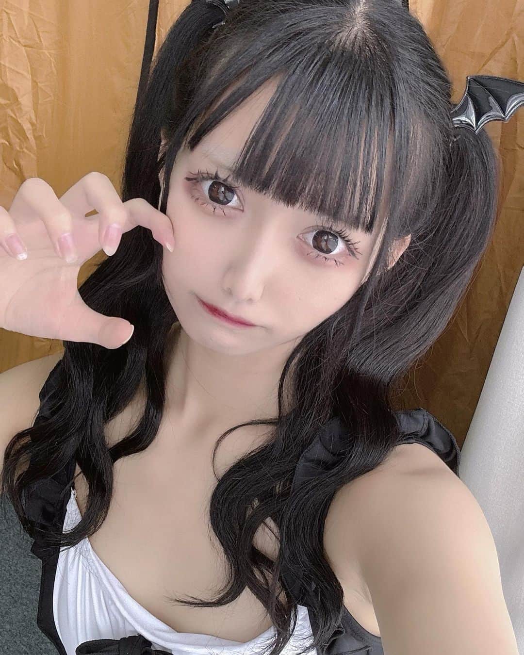 のインスタグラム：「. . フレッシュフェス ありがとうございました！🤲🏻 . . . . . . . . . . #量産型  #病みかわいい #地雷女 #量産型コーデ #量産型女子 #地雷 #量産型ヲタク #自撮り女子 #自撮り界隈 #ゴスロリ #좋아요 #셀카 #셀피 #메이크업 #팔로우 #카페 #셀스타그램 #グラビアアイドル #グラビアモデル #グラビア撮影 #水着 #水着コーデ #水着美女 #水着女子 #swimmingsuit #swimwear  #swimsuit #激ヤバフレッシュ #プール撮影会 #グラビア」