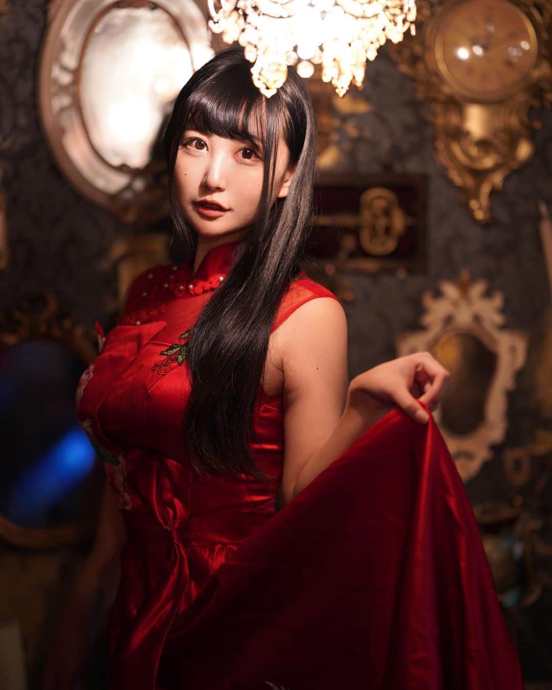 鈴木ことねのインスタグラム：「○ ギャルゲーから出てみました ・ ・ #ゲーム #ゲーム女子 #コンカフェ」