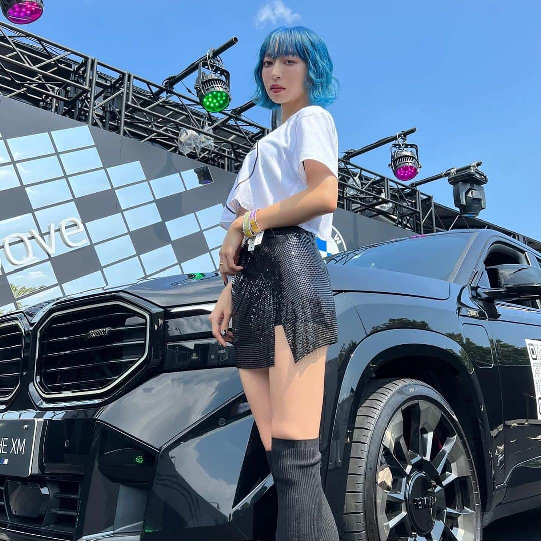 輝生かなでのインスタグラム：「ULTRAJAPAN 2023 VVIPにて、再びBMWさんとお仕事させて頂きました！2日間すごい盛り上がりでした🔥   @bmwjapan @ultrajapan  #bmw  #thexm #chargeyourgroove  #ウルトラジャパン  #ultrajapan  #駆け抜ける歓び」