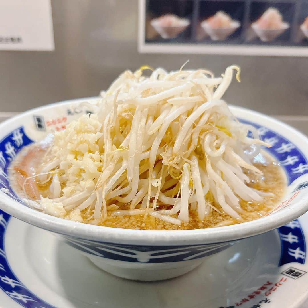 葉月里緒奈さんのインスタグラム写真 - (葉月里緒奈Instagram)「ラ・ラ・『ラーメン大』。 久しぶりだから麺少なめで。 これぐらいがちょうどいい。 #麺好き#麺すたぐらむ #麺スタグラム #ラーメン大#らーめん大#rionahazuki」9月17日 23時29分 - riona_hazuki