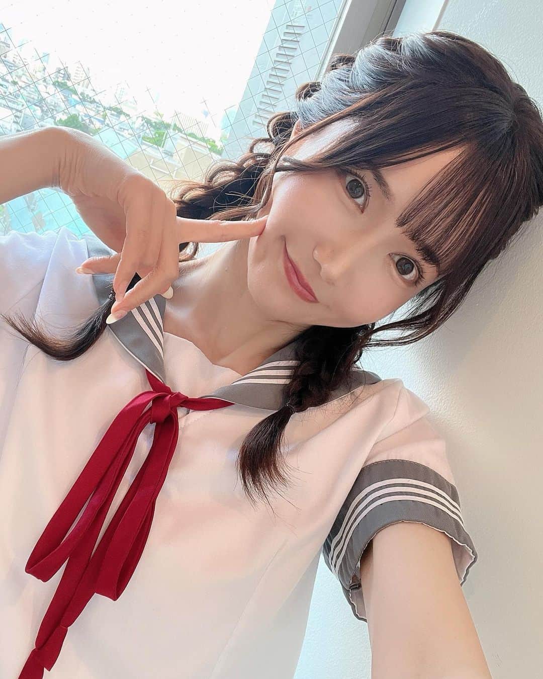 高森ゆなのインスタグラム：「11月に久しぶりに舞台出演させていただきます！再びの制服ʚ🎀ɞ  #舞台 #舞台女優  #ミュージカル #制服 #jk #グラビア #グラビアアイドル  #アイドル  #セクシー  #美少女 # #model #portrait #selfie #japanesegirl #gravure #fashion #sexy  #likes4like #likesforlike #linda #dress #ファインダー越しの私の世界  #撮影会 #撮影会モデル #写真好きな人と繋がりたい #被写体 #被写体モデル #셀카 #좋아요반사」