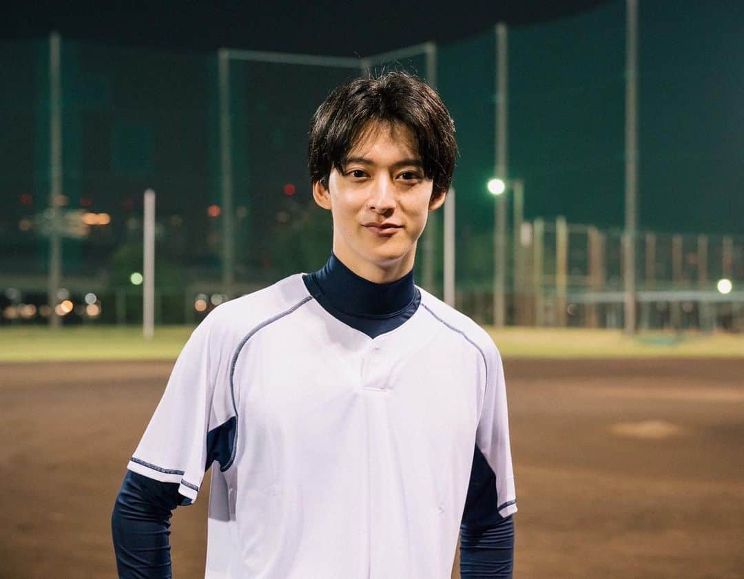 伊藤あさひさんのインスタグラム写真 - (伊藤あさひInstagram)「⚾️ TBS日曜劇場「#下剋上球児 」に、椿谷真倫役で出演します！ 自分自身3回目の高校球児役、そして今年の夏は母校が甲子園優勝。野球とはとてつもなく強い縁を感じます。 皆様の心の中の熱い気持ちを揺さぶることのできる作品になるよう、日々最高の仲間たちと奮闘しております！ 10月スタートです、放送をお楽しみに！」9月17日 15時17分 - asahi_ito_official