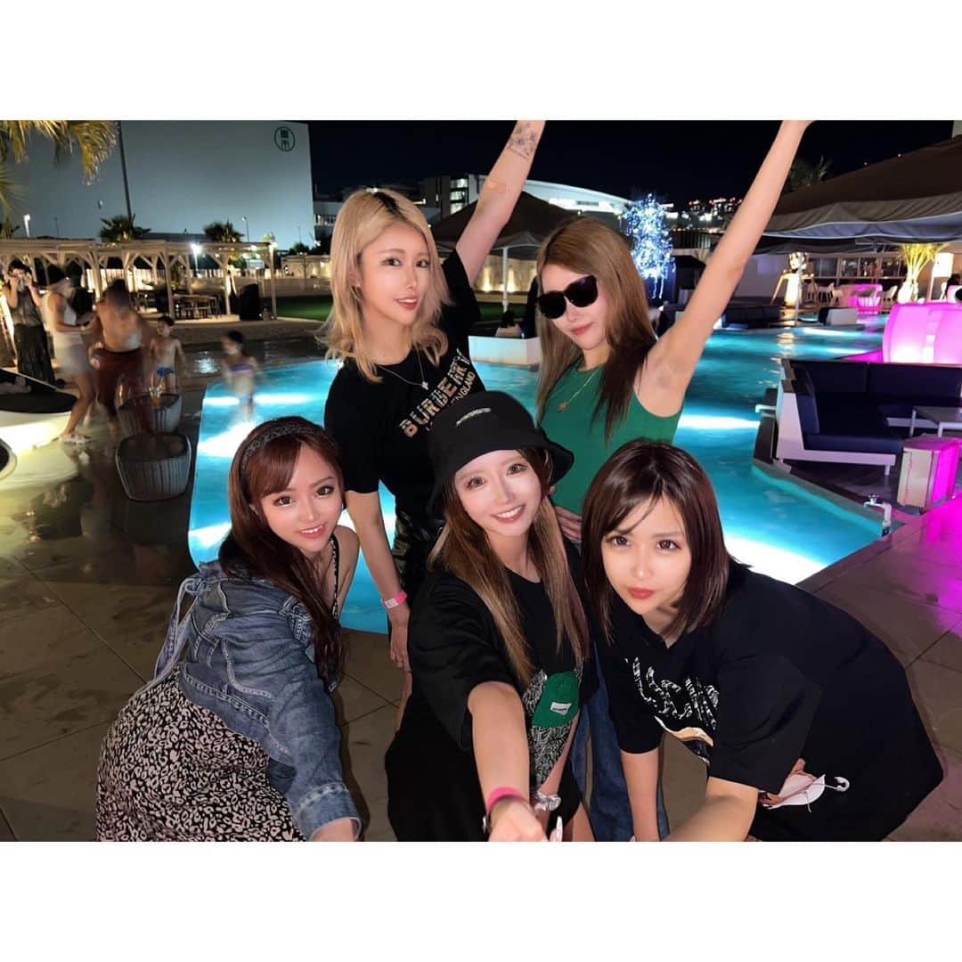 櫻井綾奈さんのインスタグラム写真 - (櫻井綾奈Instagram)「. 女子会BBQ- ̗̀ ( ˶'ᵕ'˶) ̖́-🍖🔥🍴 . . 仲良しメンバーで豊洲キラナガーデン♡ 個室でクーラー完備なの最高すぎ👌🏻 ̖́-‬ プールもあってめっちゃ映えだった〜！ . みんな面白くて楽しすぎて ずっと笑ってたし飲みすぎた🤣 . 多分この日ウチらが1番うるさかったw . . . #池袋 #ikebukuro #キャバ #キャバクラ #キャバ嬢 #池袋シーサイド #プリンスグループ #豊洲キラナガーデン #豊洲BBQ #豊洲 #女子会BBQ #BBQ #女子会 #girlsday #dayoff #キャバ嬢の休日 #キャバ嬢life #🍖 #🔥 #👭 #🗣 #🍻 #💓 #instagood #instalike #like4like #l4l」9月17日 15時29分 - mayapan0511