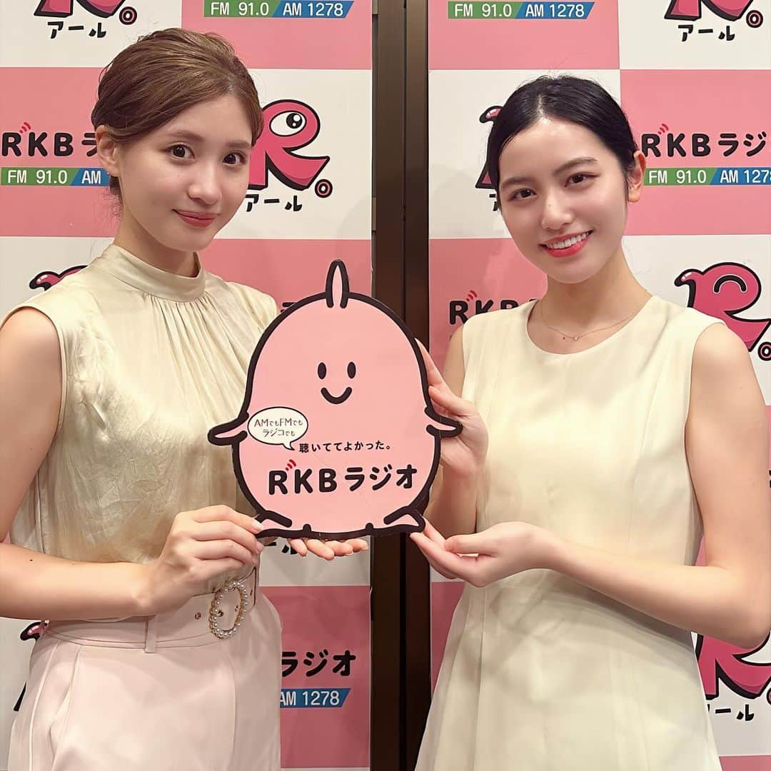 本田奈也花のインスタグラム：「きょうはほめほめナイト！ 聴いてくださいね🩷 #rkb#rkbラジオ#ほめほめナイト#福岡#アナウンサー#本田奈也花#橋本由紀#radio#radiko#女子アナ」