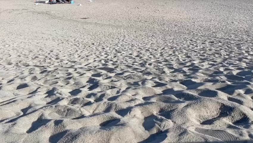 藤原美智子のインスタグラム：「まだまだ夏ですね🫠🏖️ #波の音 #吉佐美大浜  #藤原美智子」