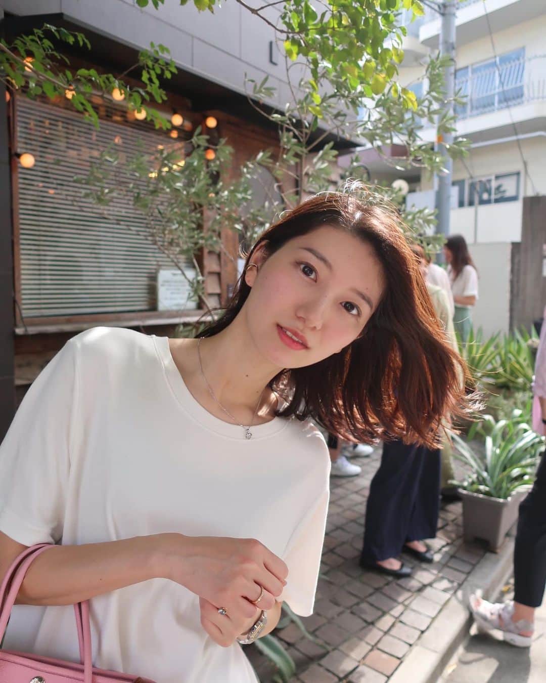 吉村恵里子さんのインスタグラム写真 - (吉村恵里子Instagram)「・ カレー屋さんに1時間並んだ休日🍛風があったのでまだ暑さは和らぎましたが髪はバサァ！」9月17日 16時51分 - yoshimura_eriko