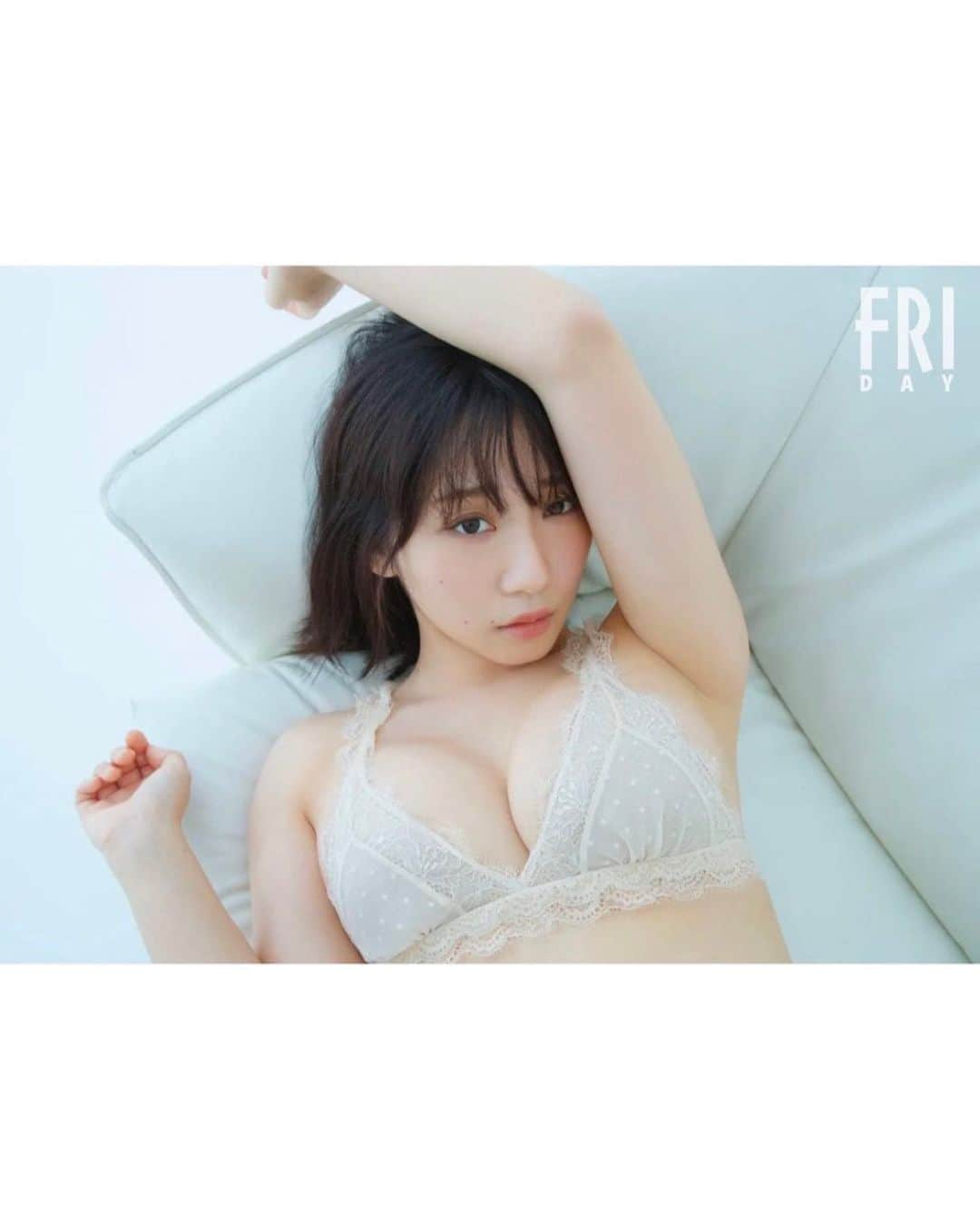 菊地泰久さんのインスタグラム写真 - (菊地泰久Instagram)「@moe_five  @friday_gra   #伊織もえ #friday #グラビア #菊地泰久 #yasuhisakikuchi #beauty #makeup #fashion #portrait #jewelry #gravure #shooting #photography #photographer #model #studio」9月17日 17時32分 - yasuhisa_kikuchi