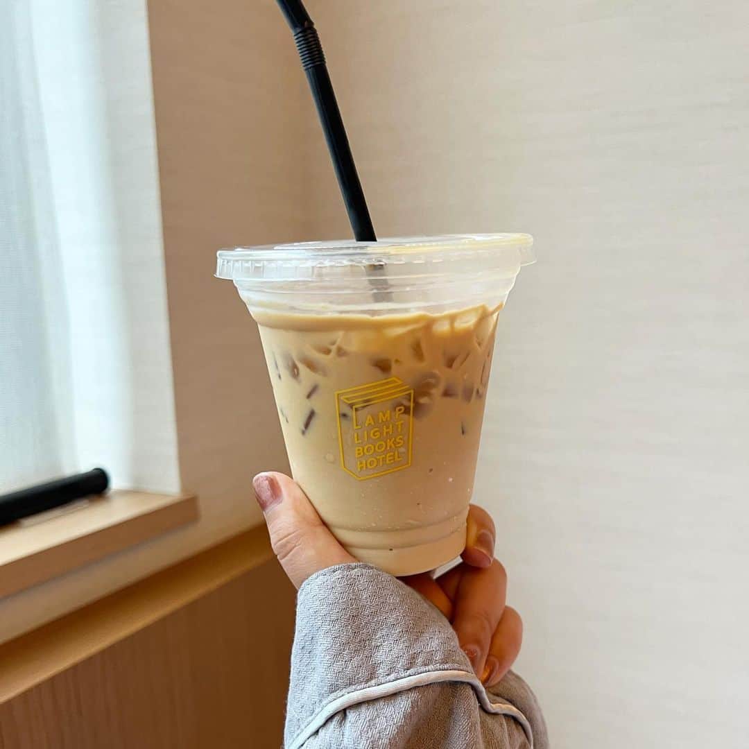 山田菜々のインスタグラム：「🛏️☕️✨」