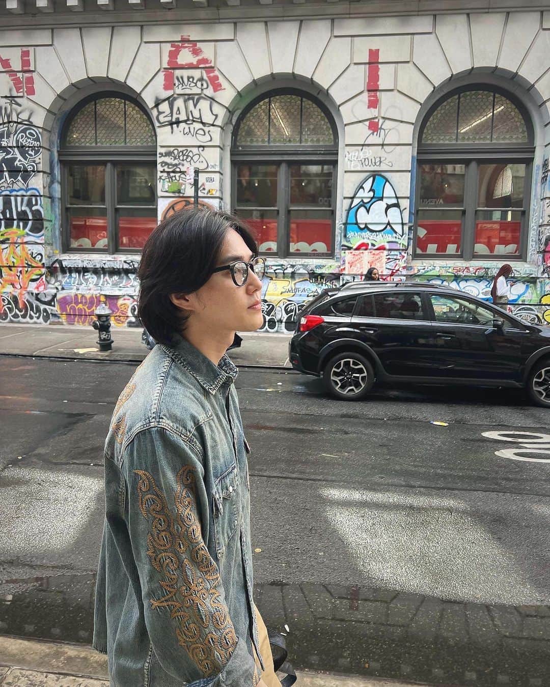 スホのインスタグラム：「아주 좋은 걸음이였다🚶🏻‍♂️🚶🏻‍♂️🚶🏻‍♂️🚶🏻‍♂️🚶🏻‍♂️🚶🏻‍♂️🚶🏻‍♂️🚶🏻‍♂️🚶🏻‍♂️🚶🏻‍♂️🚶🏻‍♂️🚶🏻‍♂️🚶🏻‍♂️🚶🏻‍♂️」