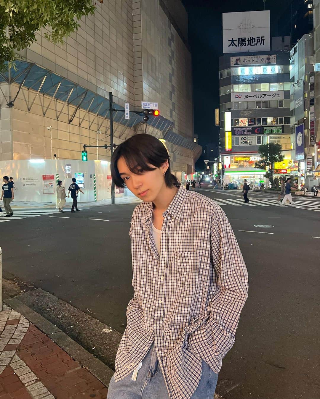のインスタグラム：「秋感じたくて👔」