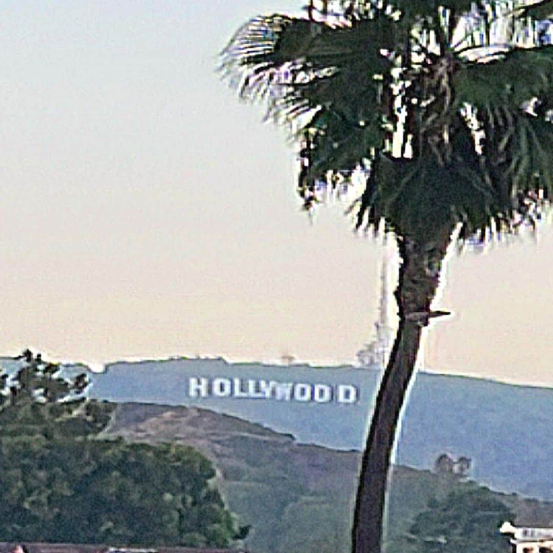 とうあさんのインスタグラム写真 - (とうあInstagram)「HOLLYWOOD🦅🇺🇸  大人気BGのビーニー💕 この日はブラウンにしたょ🤎 頭の形にフィットして盛れるしかわいい💖この形中々ないの🥹 予約は9/19までだょ💁🏻‍♀️」9月17日 17時52分 - ___2toua2___