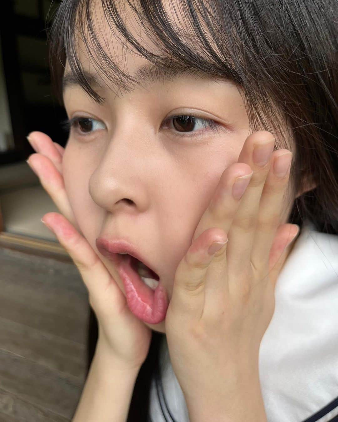 村山千夏さんのインスタグラム写真 - (村山千夏Instagram)「こんばんは。 もし私が江戸時代で暮らしていたらどういう生活なんだろうとか、想像すると中々眠れません。  Good evening. I have a hard time sleeping when I imagine what life would be like if I lived in the Edo period.  #jk#ljk#jk3#高校3年生#現役jk#女子高校生#女子高生#セーラー服#制服#18歳#18yearsold #05#05line#foryoupage#fyp #古民家#japan#japangirl」9月17日 17時57分 - chinatsu___mura