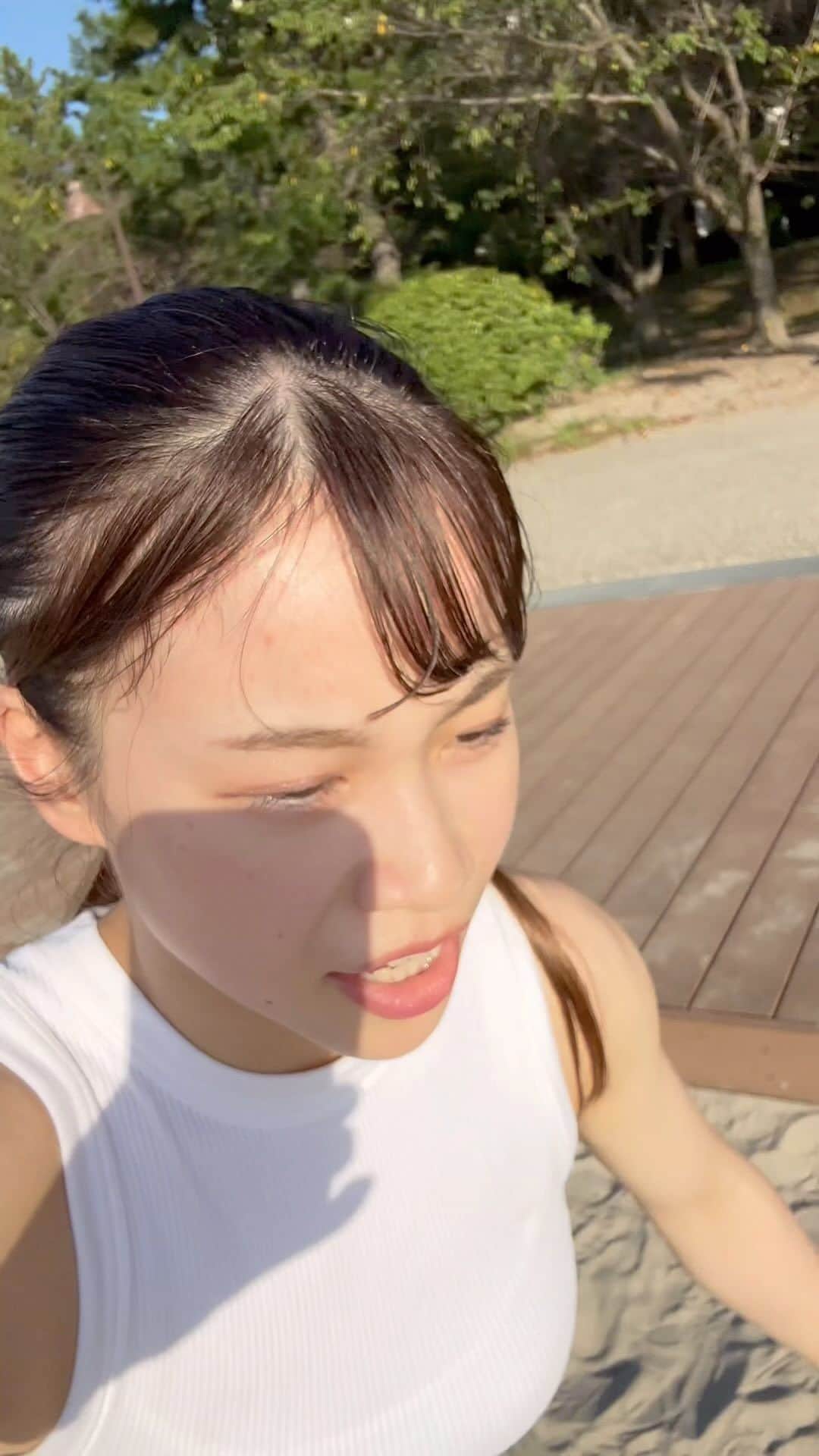 のインスタグラム：「なんで私だけ全力なん🤣🏃‍♀️💨  #お前今日何したんだよ」