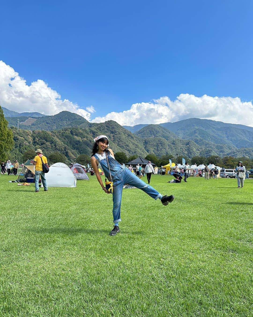 Rihwaのインスタグラム：「2023/9/17 山梨県身延町、雄大でのどかで、最高の景色でした。ありがとう！！！！🧡☀️🌈  #水曜どうでしょうキャラバン2023  🌼🌼🌼🌼🌼🌼🌼  「Rihwa Hall Concert 2024 〜SING〜」  【東京】 ■日程 2024年1月12日(金) START 19:00 ■会場 浜離宮朝日ホール (東京都中央区築地5-3-2 朝日新聞東京本社・新館2階)  【北海道】 ■日程 2024年1月21日(日) START 16:00 ■会場 道新ホール (札幌市中央区大通西3丁目　道新ビル大通館8階)  【チケット発売】 ファンクラブ先行：10月初旬を予定 一般発売：後日発表  ※ワンマンライブ詳細は、オフィシャルサイトで随時更新していきます。 ※内容は予告なく変更の場合がございます。」