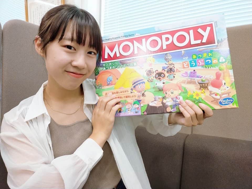 てゲてゲハイスクール→ハウスさんのインスタグラム写真 - (てゲてゲハイスクール→ハウスInstagram)「. #てゲてゲハウス 今週のテーマは「突然ですが、あなたの好きな 動物は？」でした🦁皆さんのお好きな動物 エピソードを送っていただきました♪  Xのつぶやきでも、途中読み込めなくなるくらい 多くのメッセージをありがとうございました🙇‍♂️  大学生MCは鹿児島国際大学２年ゆっぴー💁‍♀️  今週もご参加いただいたリスナーの皆さん、 ゲストの皆さんありがとうございました😆👏🏻  #ゆる散歩 薗田ちゃんたちは「天文館 まちの駅 ゆめりあ」へ お出かけ🚗 @yumeria9   鹿児島の新鮮な野菜や肉などを販売するお店で、 鹿児島国際大学の武田ゼミが開発に携わった 知覧茶のタブレット「Chilump tea（チランプティ）」 を販売していました（18日まで）🍵 @iuk_takedazemi   甘みの強い知覧茶を手軽に楽しんでもらおうと いう取り組み☕︎皆さんも３連休を活用してお試し くださいね☺️まさに急須で入れたお茶のお味だ そうですよ🫖✨  次回9/24(日)は「あなたにとって、お家の中で１番 価値があるお宝は？」でメッセージをお待ちして います📨  ラジオビンゴのプレゼントは「アイリスオーヤマの 充電式ハンディクリーナー」を１名様に🧹  ガチプレゼント感がありますねｗ！これでお部屋の お掃除も進みそうですぜ🤩  MBCアプリからビンゴカードをゲットしておいて くださいね📲✨  #tegeh #tege2 #MBCラジオ #鹿児島 #鹿児島市 #鹿児島国際大学 #大学生と繋がりたい #大学生の日常 #大学生の暮らし #天文館 #天文館テイクアウト #鹿児島グルメ #知覧茶 #鹿児島茶 #チランプティー #chilumptea #お宝 #アイリスオーヤマ #ハンディクリーナー #プレゼント #ラジオビンゴ #どんどん鹿児島#おでかけカゴシマ #シェアカゴ #鹿児島テイクアウト #kagoshima #kagoshimafan #kagoshimacity」9月17日 18時31分 - mbc_tegeh