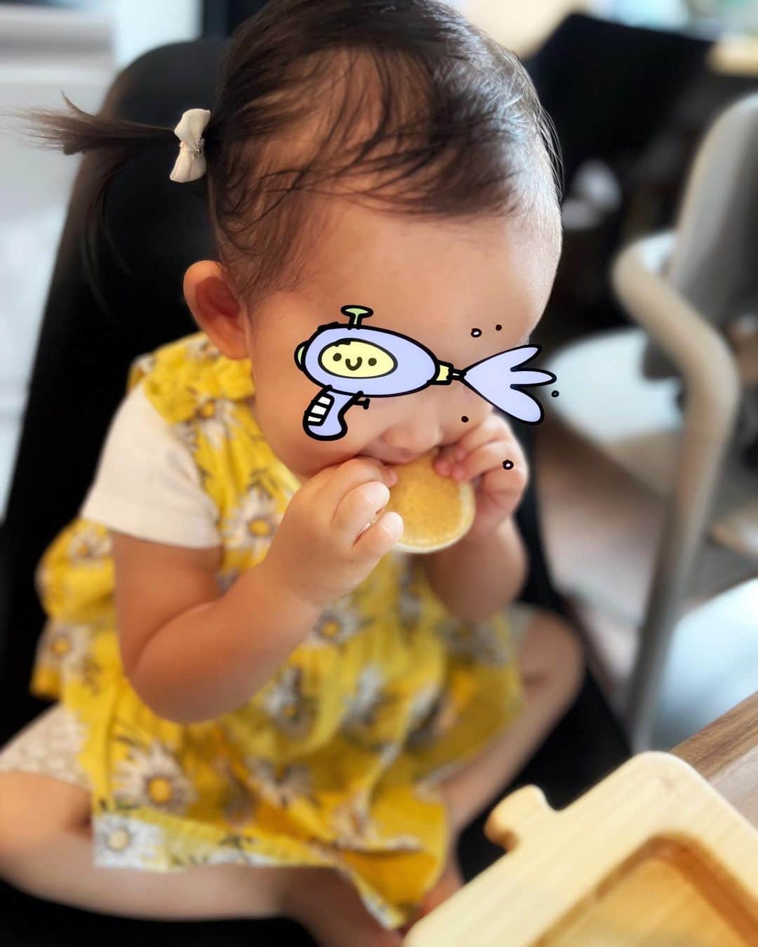 名塚佳織さんのインスタグラム写真 - (名塚佳織Instagram)「🥞 おやつに米粉で ホットケーキ作ってみたら 大喜びで食べてくれた🥞💕  手作りしたものを 喜んでもらえると やっぱり嬉しいね♡」9月17日 18時35分 - nazuka_kaori424