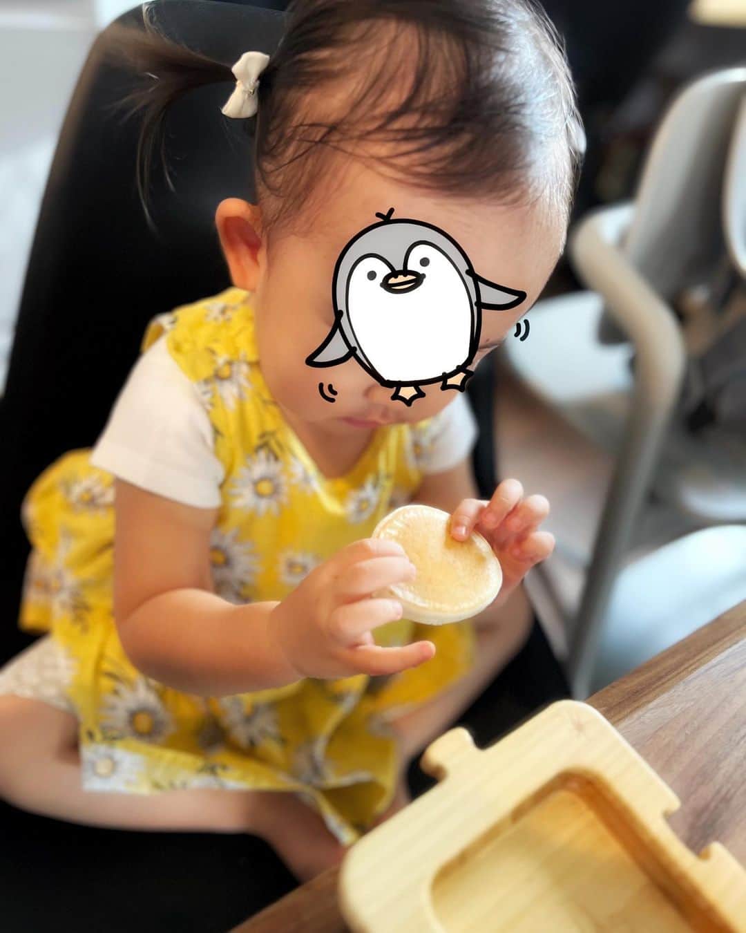 名塚佳織さんのインスタグラム写真 - (名塚佳織Instagram)「🥞 おやつに米粉で ホットケーキ作ってみたら 大喜びで食べてくれた🥞💕  手作りしたものを 喜んでもらえると やっぱり嬉しいね♡」9月17日 18時35分 - nazuka_kaori424