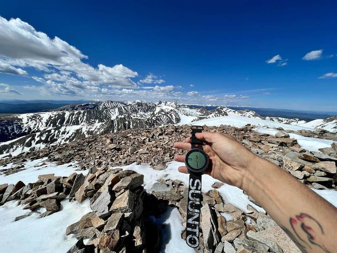 Suuntoさんのインスタグラム写真 - (SuuntoInstagram)「Suunto Vertical in its natural habitat⁣ ⁣ 📷 @drago_mountains⁣ ⁣ #Suunto #SuuntoVertical #AdventureStartsHere」9月17日 19時00分 - suunto