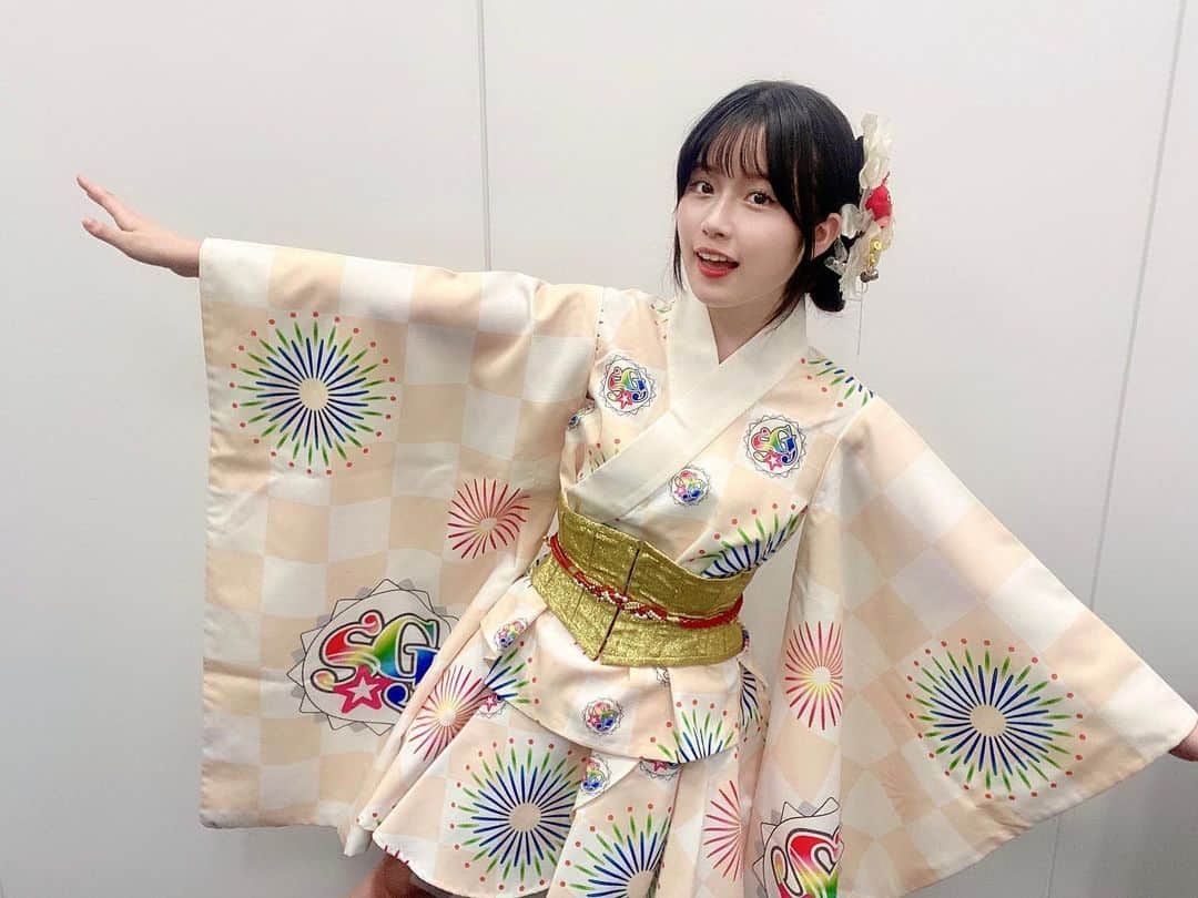 のインスタグラム：「🌈🍒  せっかくだから全身もみんなに見せたかった  #河村果歩 #nicola #おはスタ #おはガール #かほっち #ニコラ #ニコモ #ニコラ10月号発売中 #SUPERGIRLS #スパガ #アイドル」