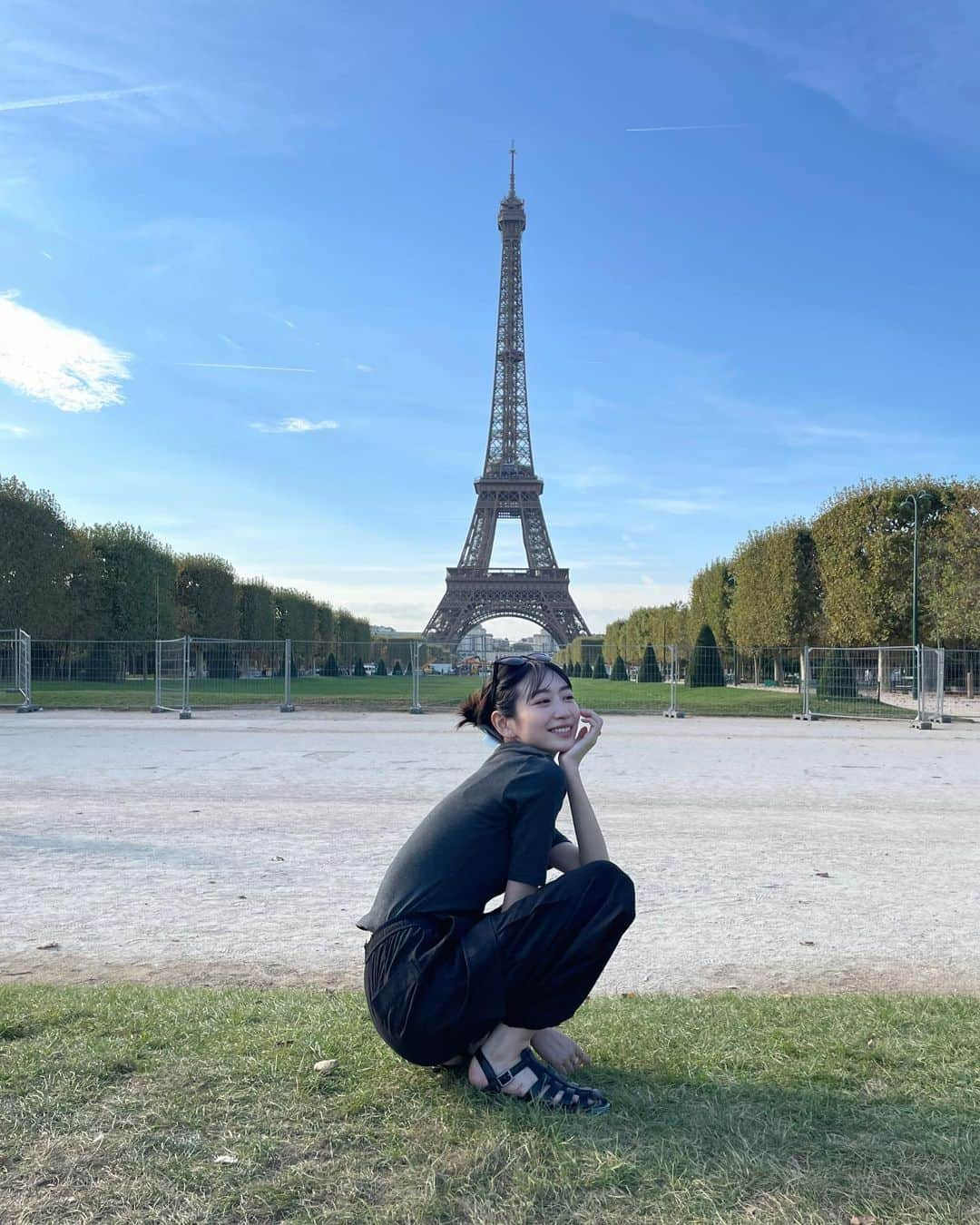 岡本夏美のインスタグラム：「初のおかもと姉弟ふたり旅🇩🇪🇫🇷 ドイツ、フランス✈︎ 最高の一週間。1秒も、無駄な時間のない、充実した時間を過ごしました☺︎楽しかった〜、また詳しく載せます色々☺︎おたのしみに✌︎ #germany🇩🇪 #france🇫🇷paris」