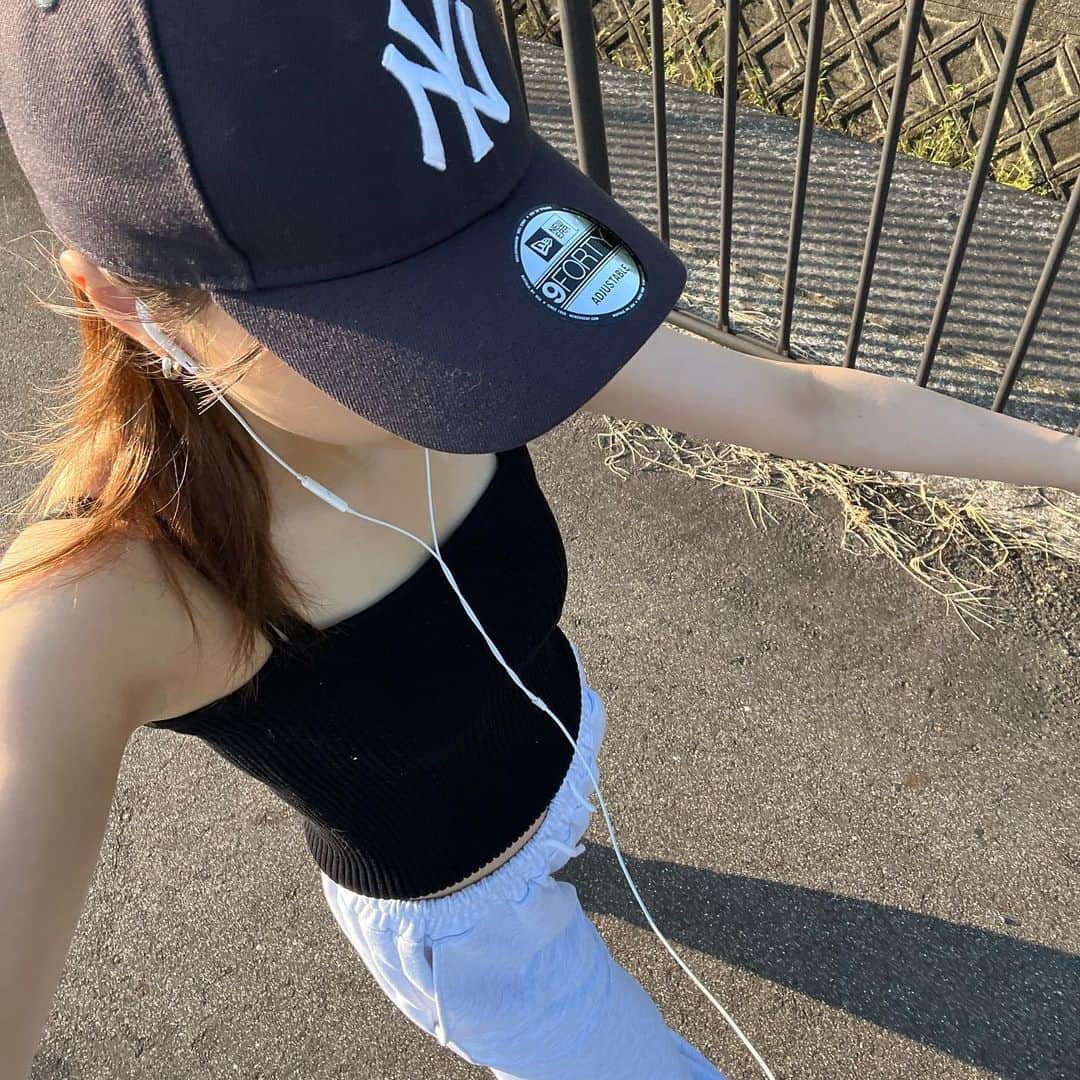 さやのインスタグラム：「朝すずしーってなる今日この頃🌿」