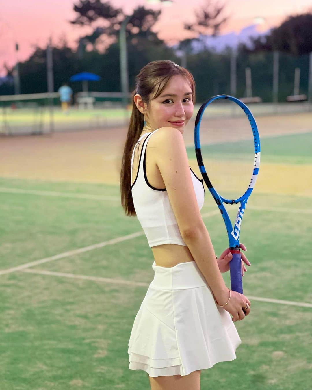 南美沙さんのインスタグラム写真 - (南美沙Instagram)「ずっとやってみたかった、テニスを始めました🎾  めっちゃ汗だく🫠  #テニス　#テニス女子  #テニスウェア」9月17日 19時34分 - miee.misa
