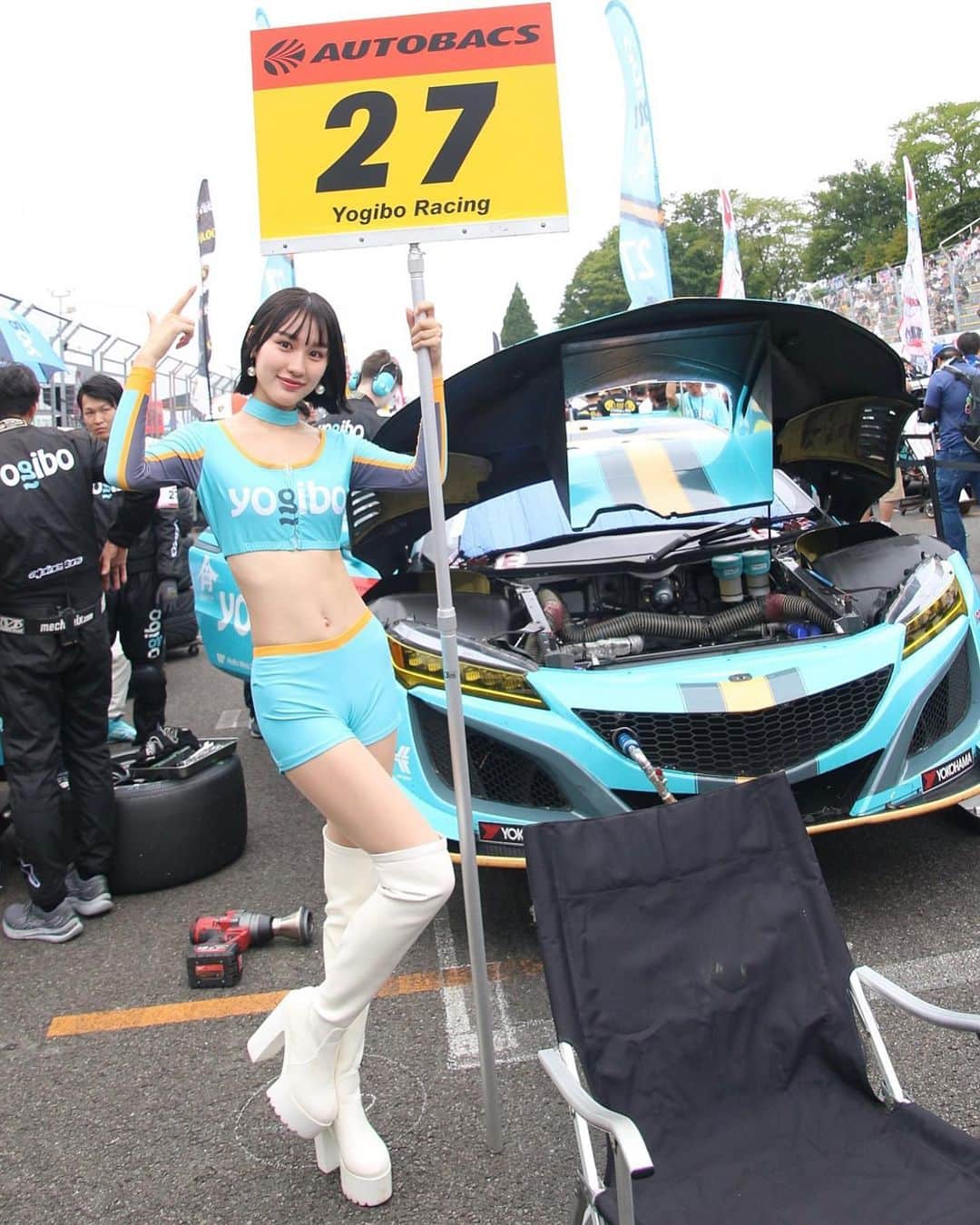 早乙女るなのインスタグラム：「SUPERGT SUGOお疲れ様でした！  今回もYogiboRacingの応援ありがとうございました😘 RunarがYogibo推しになってくれる方多くて、嬉しい限りです♡  YogiboRacingGirlsになって、2回目のグリッドを持てた本日！幸せです。  皆さま、ゆっくり休んで下さいね！  #SUPERGT #スーパーGT #レースクイーン #racequeen #YogiboRacing #ショートパンツ #レース #モータースポーツ #japanesegirl #スポーツランドsugo #仙台 #スタイルアップ #ウエストくびれ」