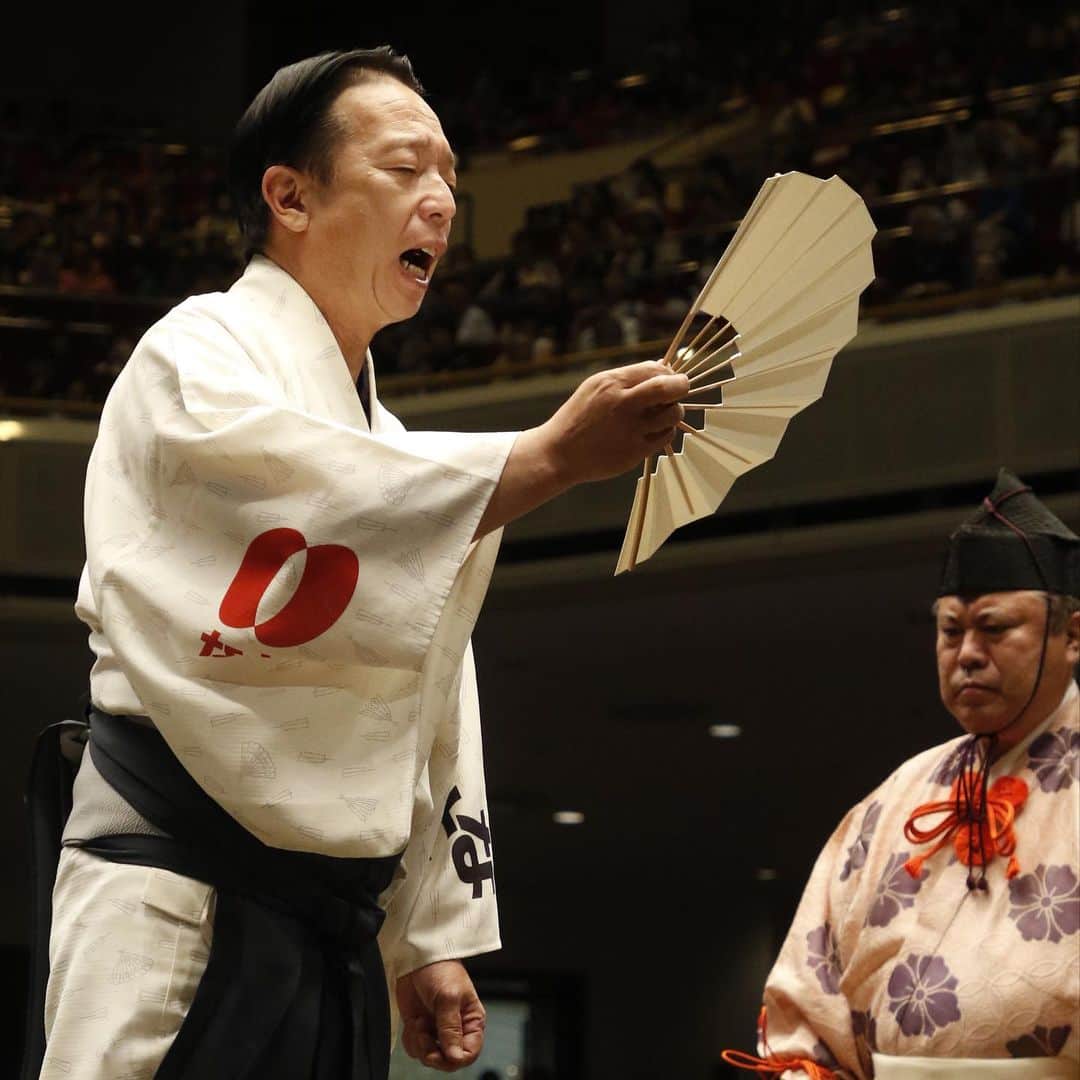 日本相撲協会さんのインスタグラム写真 - (日本相撲協会Instagram)「大相撲九月場所八日目！ 幕内では1敗の#髙安 と#熱海富士 が共に勝ちトップを守る。 十両は新十両の#大の里 が8連勝で勝ち越しを決めた。  本日は#呼出し 特集です。 力士を呼び上げる「声」にも是非ご注目下さい。  @sumokyokai  #大相撲 #sumo #相撲 #力士 #お相撲さん #japanphoto #sumowrestlers #japanculture  #九月場所 #国技館 #両国国技館 #次郎 #克之 #志朗 #重夫 #吾郎 #幸吉 #旭 #隆二 #琴三 #琴吉 #大吉 #照喜 #幸司 #利樹之丞 #光昭」9月17日 20時10分 - sumokyokai
