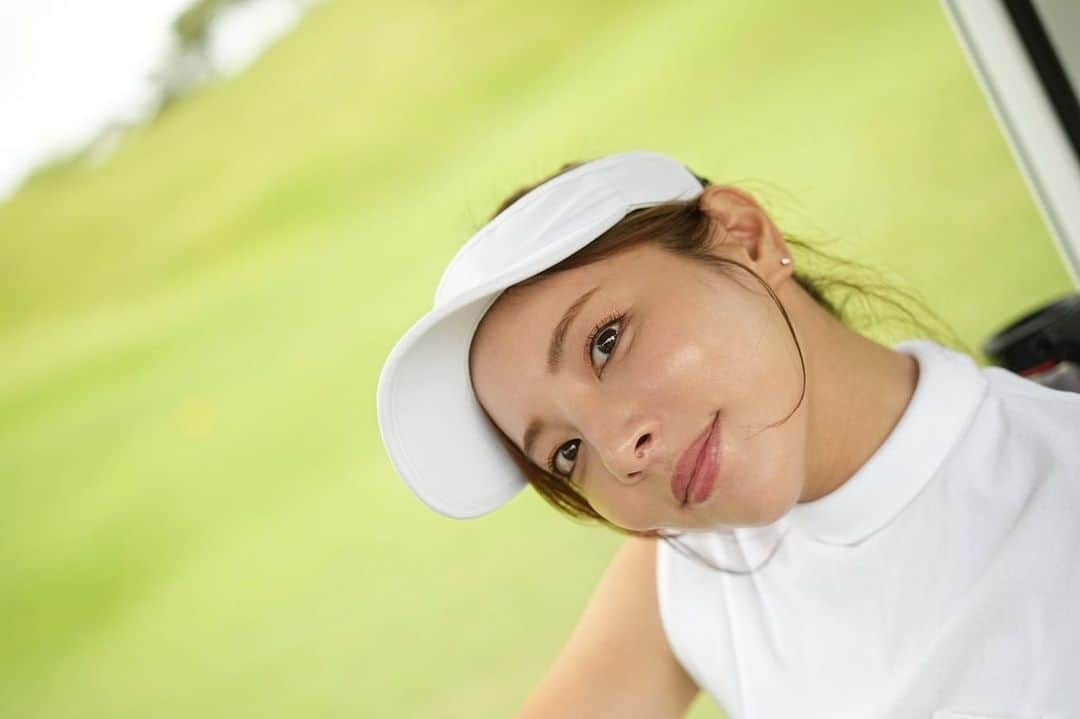 井上奈保さんのインスタグラム写真 - (井上奈保Instagram)「#golf ⛳️ えりちゃんと🫶 クールカートが快適でした🫧🫧  #ゴルフ #ゴルフ女子」9月17日 20時13分 - inouenaho1207