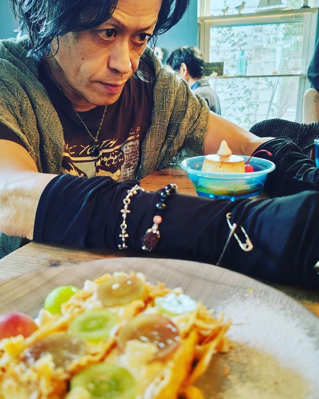 宙也さんのインスタグラム写真 - (宙也Instagram)「サンデーデート。 #ジョンソンタウン  #貝殻喫茶室」9月17日 20時27分 - chuya_aquarius