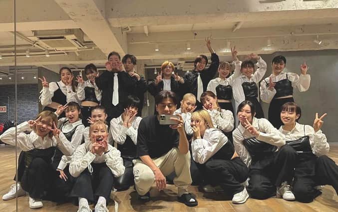 YWKIさんのインスタグラム写真 - (YWKIInstagram)「:  Dance Holic Yokohama  みんないつもありがとう🫶  🎧killer - @bumkeyk   #choreography #dance #key #killer」9月17日 20時46分 - ywkibhs