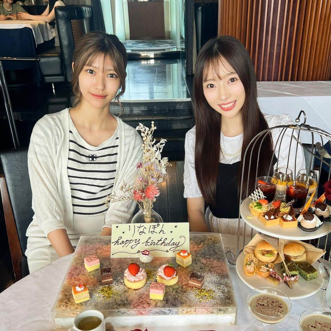 菅真鈴のインスタグラム：「⁡ . ⁡ いつかのbirthday🎂💓 当たり前にこれよろﾃﾞｽ 色々助かりまくってる🥺 ⁡ 最近会うこと多くて嬉しいわい😂✌️ ⁡ #りんとぽん」