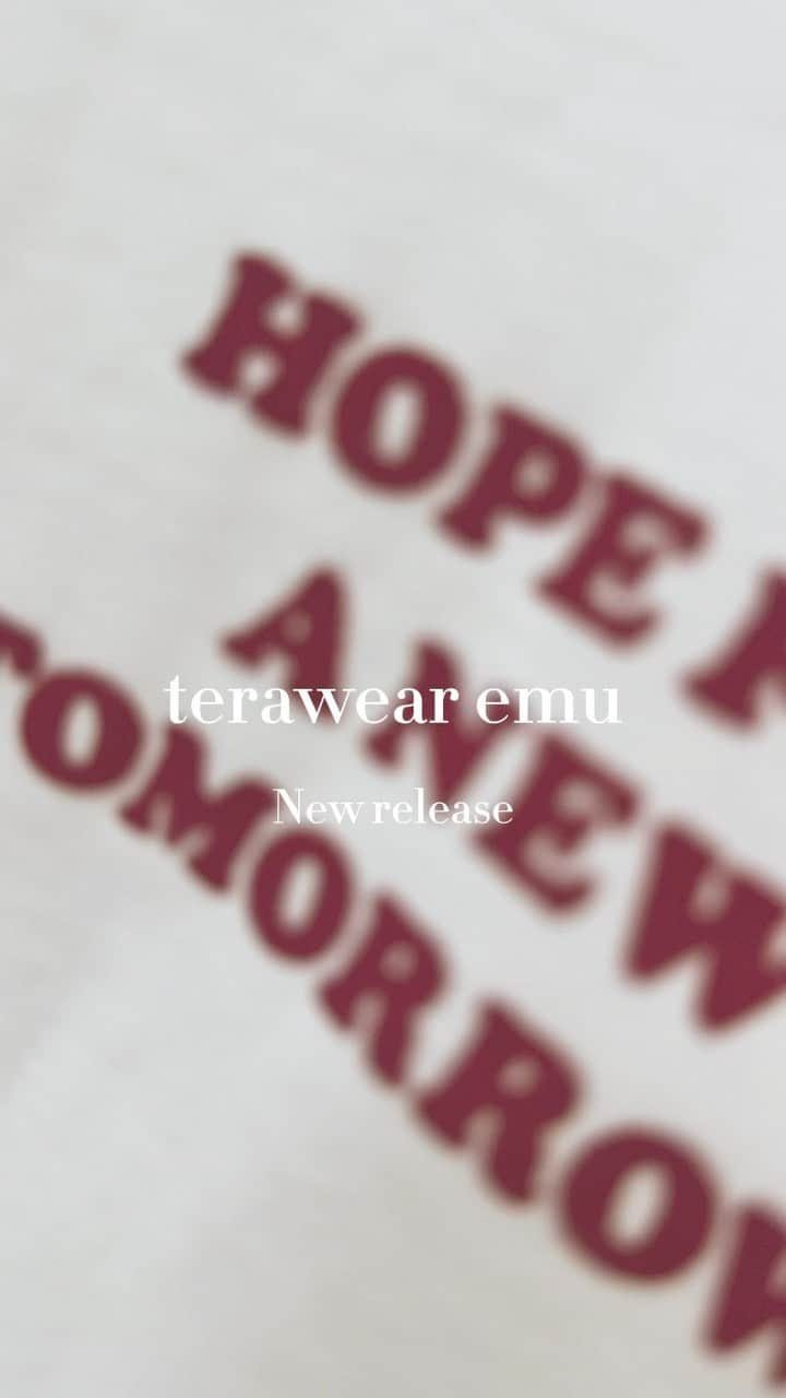 てらのインスタグラム：「terawear emu  9.20(Wed.) New release  coming soon…  ……………………………………… 【配信スケジュール📝】  9月18日(月) 21:00〜フィード投稿up、ブログ/WEAR up  9月19日(火） 12:00〜インスタライブ  9月20日(水)  発売 ………………………………………  #PR  #しまデニ#CLOSSHI#しまパト#しまむら#しまむらパトロール#しまむらコーデ#ファッションセンターしまむら#プチプラ#プチプラコーデ#ママコーデ#きっと見つかる#みんなワクワク#terawearemu#秋コーデ」