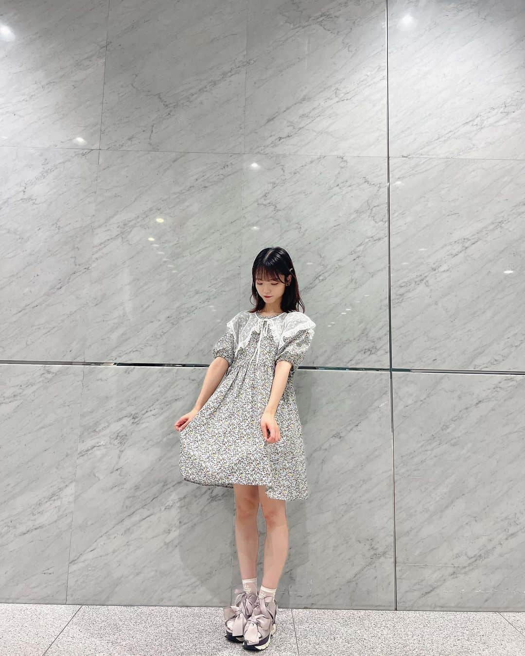 高橋彩音のインスタグラム：「今日の服〜🌼🤍」