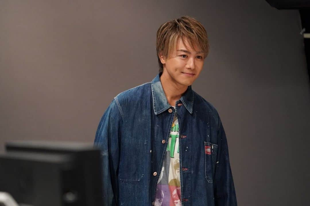 日本テレビ「おしゃれイズム」さんのインスタグラム写真 - (日本テレビ「おしゃれイズム」Instagram)「#EXILE #TAKAHIRO さんをお迎えした前回の #おしゃれクリップ  いかがでしたか？🎤  一緒に夏の長崎旅気分が味わえる素敵映像盛りだくさん✨ TAKAHIROさんの可愛い笑顔かっこいい素顔などなどたっぷりお届けしました😊 素敵な書のサプライズには本気で驚くMCが… そこまでしてくださる粋なTAKAHIROさん！スタッフも一緒になってうれしかったです😭  TVerでの見逃し配信は番組開始以来最長でしょうか？来週日曜夜まで、huluではまだまだ見られます🌟  #山崎育三郎 #井桁弘恵 #佐倉綾音」9月17日 21時28分 - oshare_clip_ntv