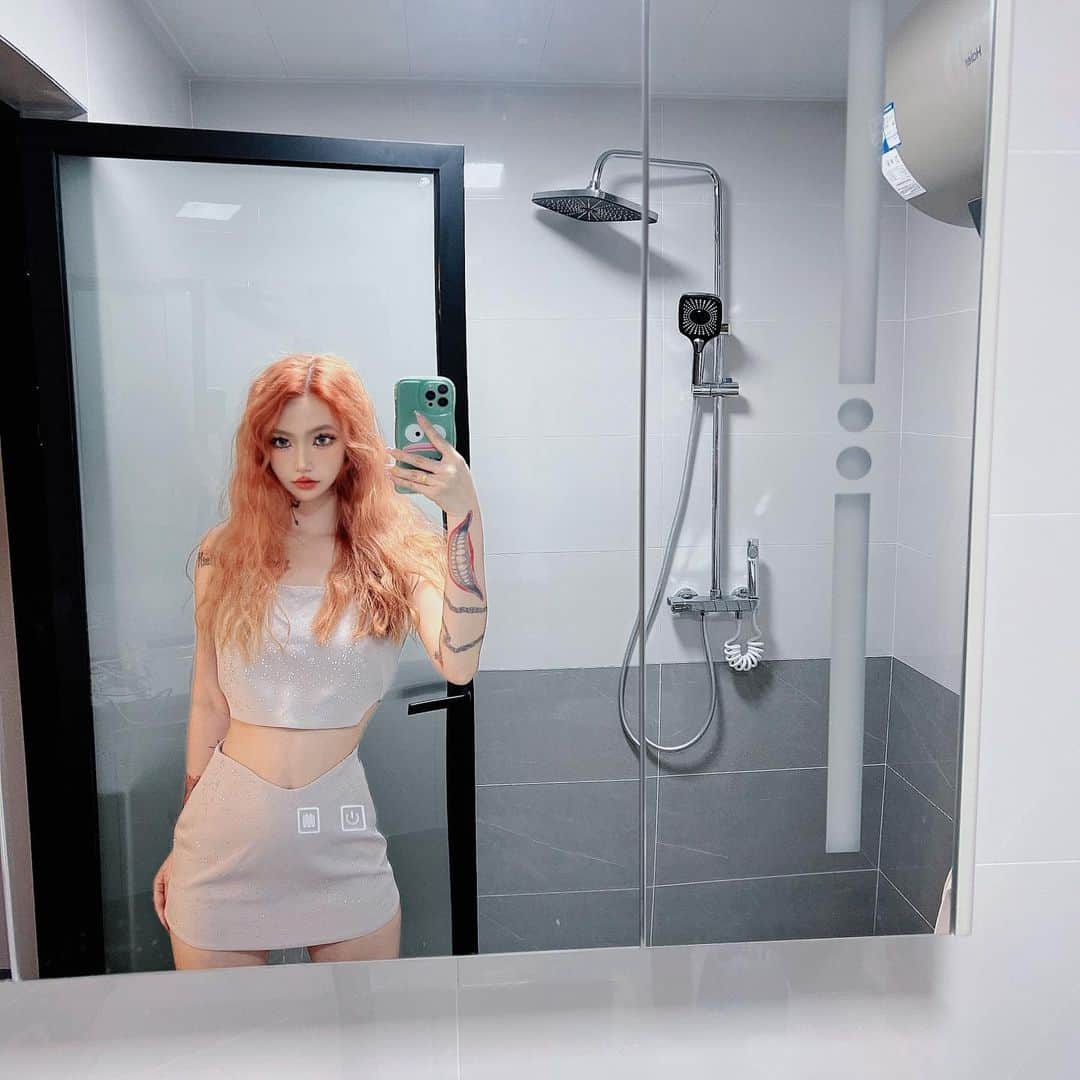 泉水風花のインスタグラム：「毎日ダイエット頑張ろう！！！🥳🥳」