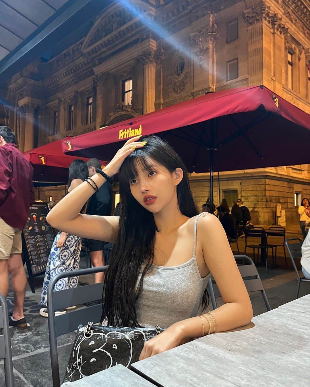 のインスタグラム：「Brussels 🍫 see you again ✈️」